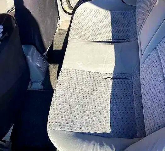 Черный Мазда 626, объемом двигателя 2 л и пробегом 208 тыс. км за 3000 $, фото 4 на Automoto.ua