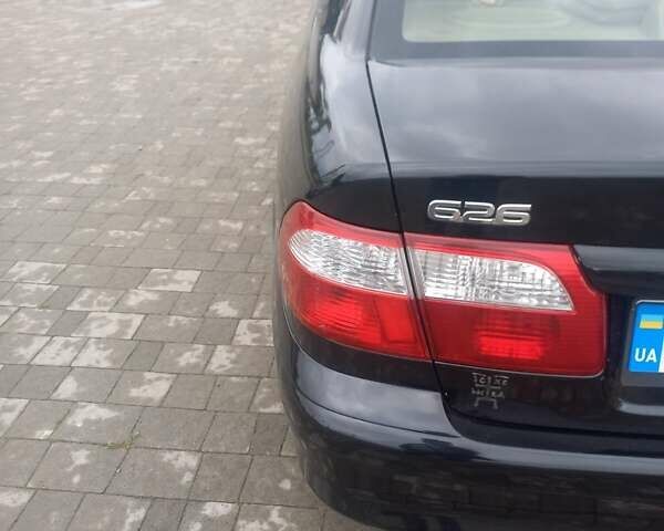 Чорний Мазда 626, об'ємом двигуна 1.99 л та пробігом 400 тис. км за 3500 $, фото 1 на Automoto.ua