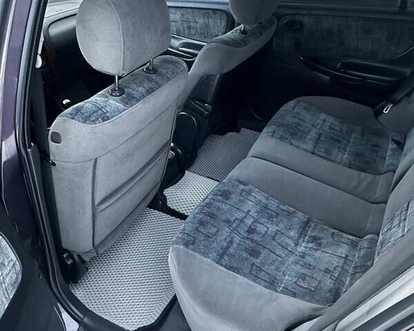 Фиолетовый Мазда 626, объемом двигателя 1.99 л и пробегом 350 тыс. км за 2800 $, фото 8 на Automoto.ua