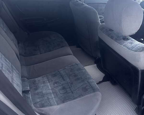 Фиолетовый Мазда 626, объемом двигателя 1.99 л и пробегом 350 тыс. км за 2800 $, фото 3 на Automoto.ua