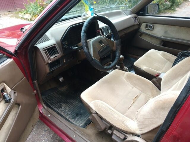 Красный Мазда 626, объемом двигателя 2 л и пробегом 250 тыс. км за 1212 $, фото 6 на Automoto.ua