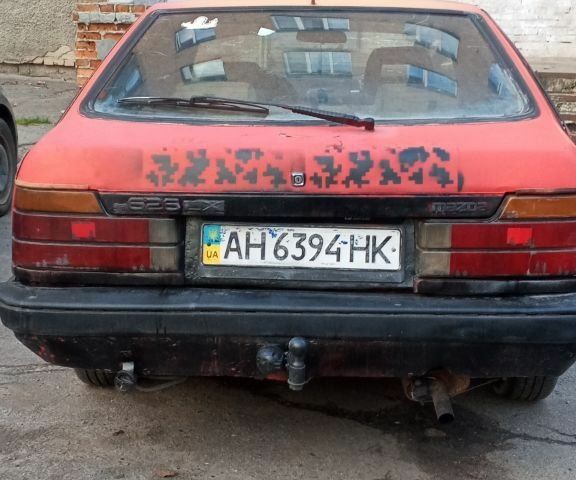 Красный Мазда 626, объемом двигателя 0 л и пробегом 11 тыс. км за 595 $, фото 3 на Automoto.ua