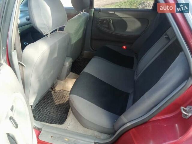 Красный Мазда 626, объемом двигателя 1.99 л и пробегом 350 тыс. км за 2600 $, фото 8 на Automoto.ua