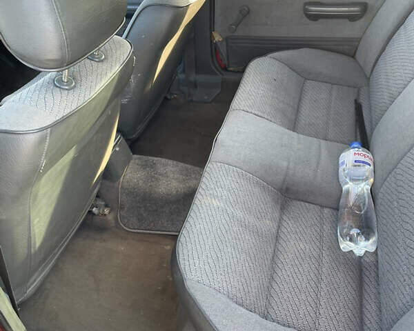 Червоний Мазда 626, об'ємом двигуна 2 л та пробігом 311 тис. км за 1100 $, фото 8 на Automoto.ua