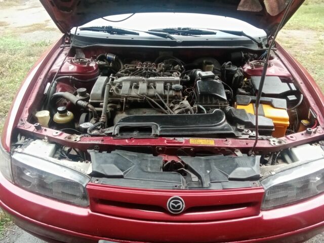 Красный Мазда 626, объемом двигателя 2 л и пробегом 350 тыс. км за 1999 $, фото 7 на Automoto.ua