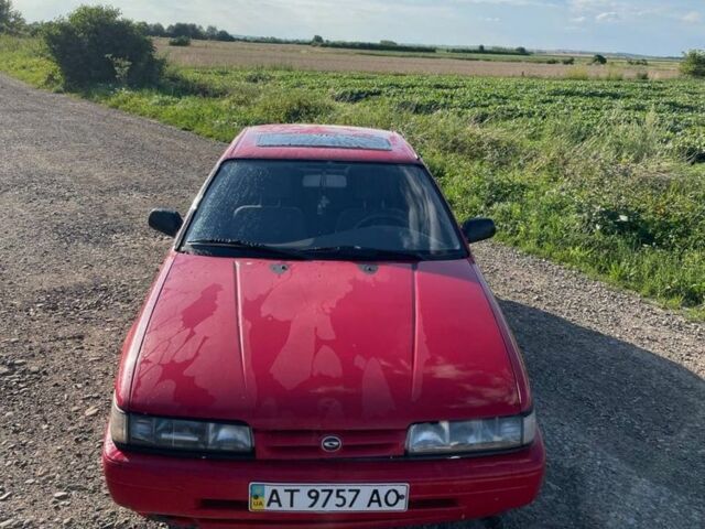 Красный Мазда 626, объемом двигателя 2 л и пробегом 311 тыс. км за 1100 $, фото 5 на Automoto.ua