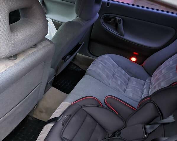 Красный Мазда 626, объемом двигателя 2 л и пробегом 409 тыс. км за 1800 $, фото 8 на Automoto.ua