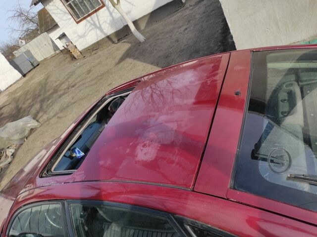 Червоний Мазда 626, об'ємом двигуна 2 л та пробігом 364 тис. км за 550 $, фото 5 на Automoto.ua