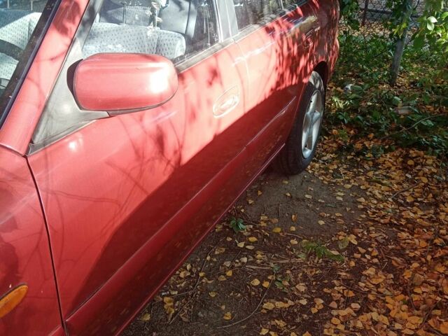 Червоний Мазда 626, об'ємом двигуна 2 л та пробігом 270 тис. км за 2599 $, фото 2 на Automoto.ua