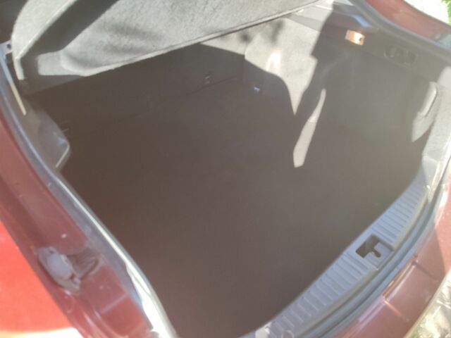 Красный Мазда 626, объемом двигателя 2.2 л и пробегом 232 тыс. км за 5835 $, фото 13 на Automoto.ua