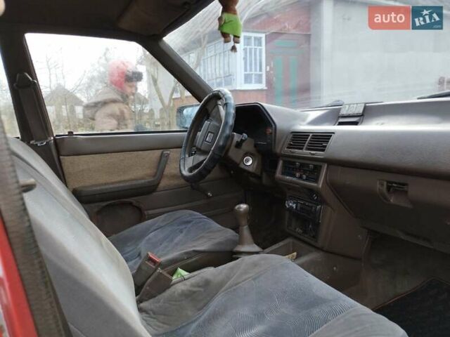 Красный Мазда 626, объемом двигателя 2 л и пробегом 346 тыс. км за 1400 $, фото 5 на Automoto.ua