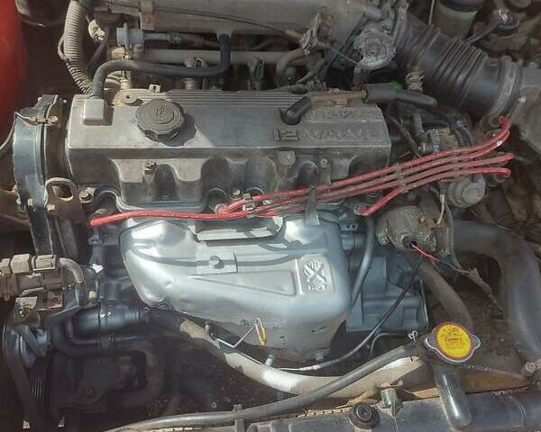 Красный Мазда 626, объемом двигателя 2.18 л и пробегом 200 тыс. км за 1500 $, фото 5 на Automoto.ua