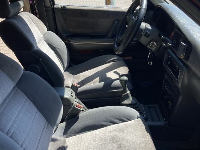 Червоний Мазда 626, об'ємом двигуна 2 л та пробігом 240 тис. км за 478 $, фото 6 на Automoto.ua