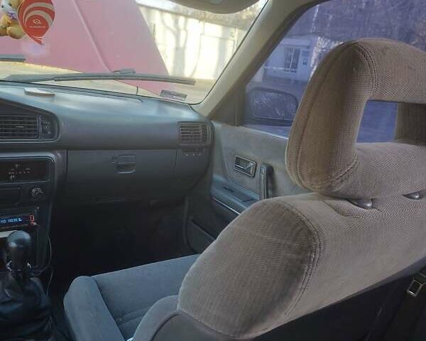 Красный Мазда 626, объемом двигателя 2.18 л и пробегом 200 тыс. км за 1500 $, фото 7 на Automoto.ua