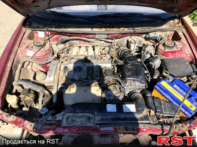 Красный Мазда 626, объемом двигателя 2 л и пробегом 258 тыс. км за 760 $, фото 3 на Automoto.ua