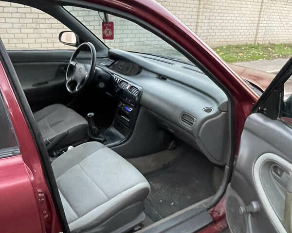 Червоний Мазда 626, об'ємом двигуна 2 л та пробігом 340 тис. км за 850 $, фото 3 на Automoto.ua