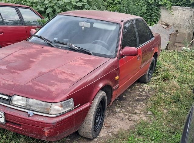 Червоний Мазда 626, об'ємом двигуна 2 л та пробігом 250 тис. км за 1400 $, фото 3 на Automoto.ua