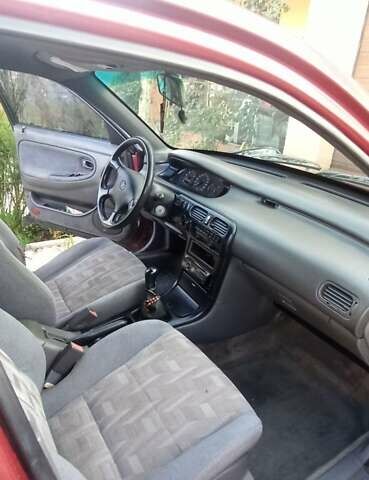 Красный Мазда 626, объемом двигателя 2 л и пробегом 509 тыс. км за 2700 $, фото 10 на Automoto.ua