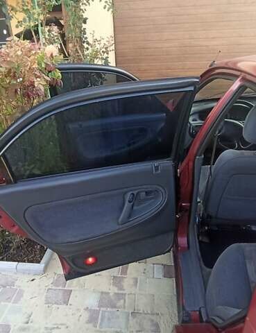 Красный Мазда 626, объемом двигателя 2 л и пробегом 509 тыс. км за 2700 $, фото 14 на Automoto.ua