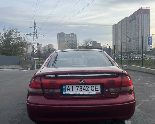 Красный Мазда 626, объемом двигателя 2 л и пробегом 320 тыс. км за 1549 $, фото 4 на Automoto.ua