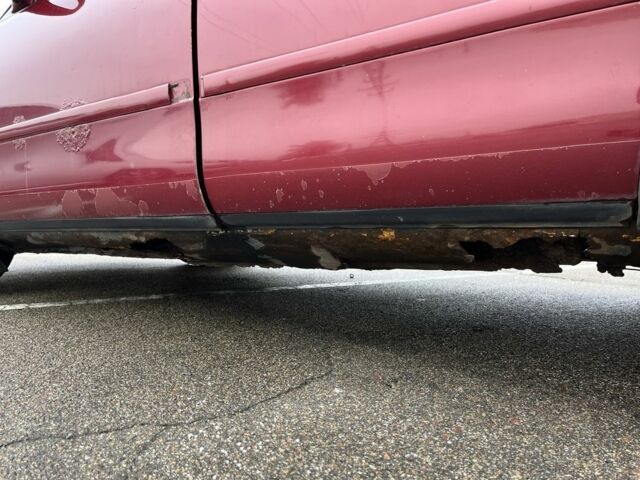 Красный Мазда 626, объемом двигателя 2 л и пробегом 276 тыс. км за 1800 $, фото 6 на Automoto.ua