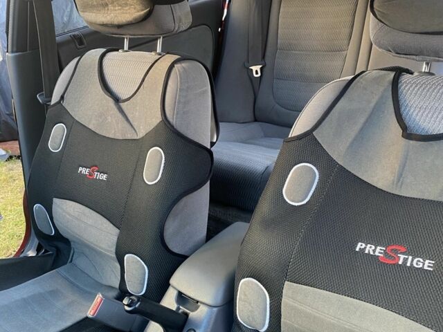 Красный Мазда 626, объемом двигателя 2 л и пробегом 561 тыс. км за 1600 $, фото 4 на Automoto.ua