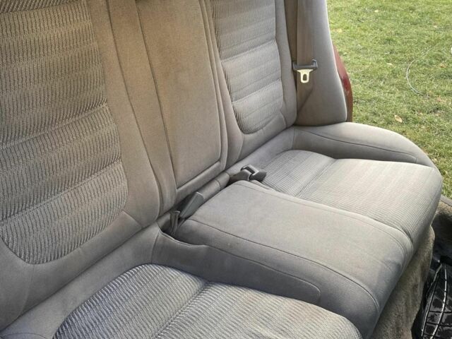 Красный Мазда 626, объемом двигателя 2 л и пробегом 561 тыс. км за 1600 $, фото 11 на Automoto.ua