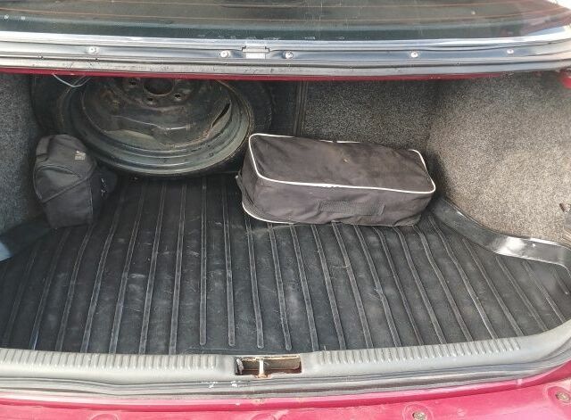 Красный Мазда 626, объемом двигателя 2 л и пробегом 561 тыс. км за 1600 $, фото 20 на Automoto.ua