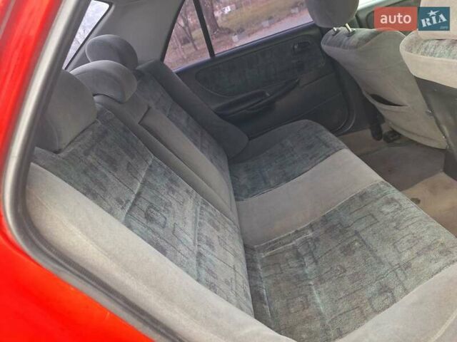 Красный Мазда 626, объемом двигателя 2 л и пробегом 111 тыс. км за 1800 $, фото 19 на Automoto.ua