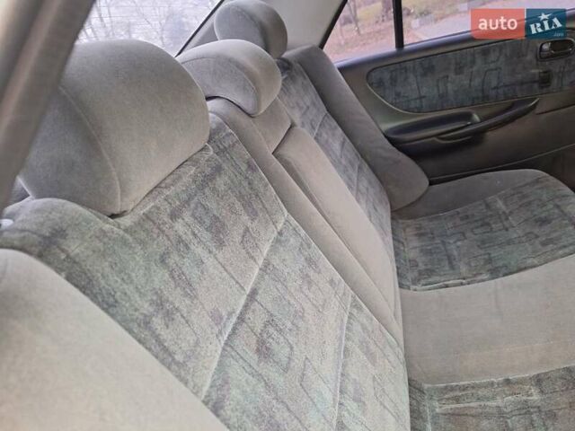 Красный Мазда 626, объемом двигателя 2 л и пробегом 111 тыс. км за 1800 $, фото 20 на Automoto.ua