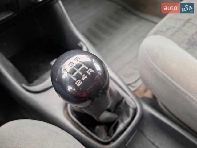 Красный Мазда 626, объемом двигателя 2 л и пробегом 111 тыс. км за 1800 $, фото 37 на Automoto.ua