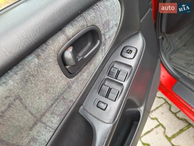 Красный Мазда 626, объемом двигателя 2 л и пробегом 111 тыс. км за 1800 $, фото 30 на Automoto.ua