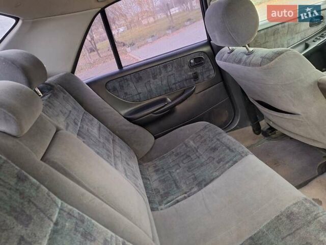 Красный Мазда 626, объемом двигателя 2 л и пробегом 111 тыс. км за 1800 $, фото 21 на Automoto.ua