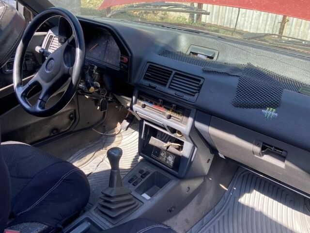 Червоний Мазда 626, об'ємом двигуна 2 л та пробігом 310 тис. км за 1150 $, фото 5 на Automoto.ua