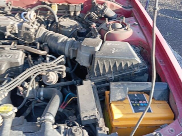 Червоний Мазда 626, об'ємом двигуна 2.2 л та пробігом 1 тис. км за 1100 $, фото 4 на Automoto.ua