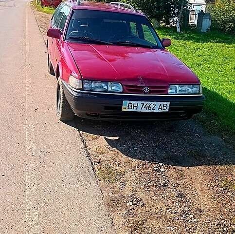 Красный Мазда 626, объемом двигателя 2 л и пробегом 23 тыс. км за 700 $, фото 2 на Automoto.ua