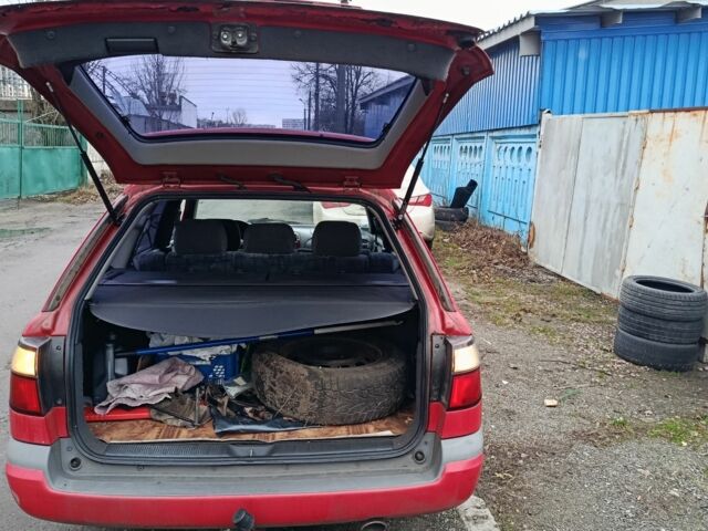 Червоний Мазда 626, об'ємом двигуна 2 л та пробігом 122 тис. км за 2010 $, фото 2 на Automoto.ua