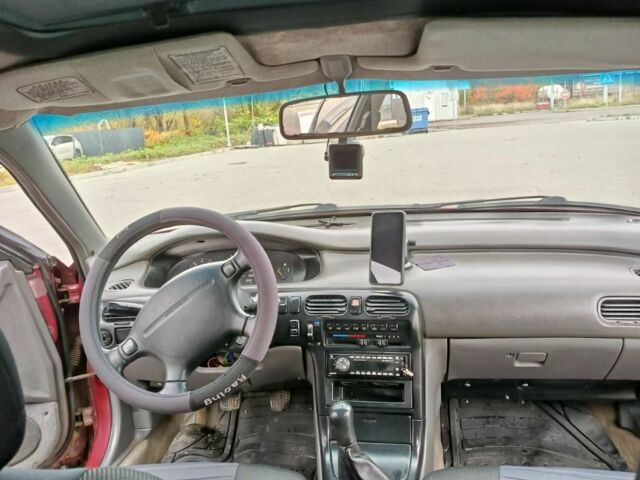 Червоний Мазда 626, об'ємом двигуна 1.8 л та пробігом 365 тис. км за 1800 $, фото 4 на Automoto.ua