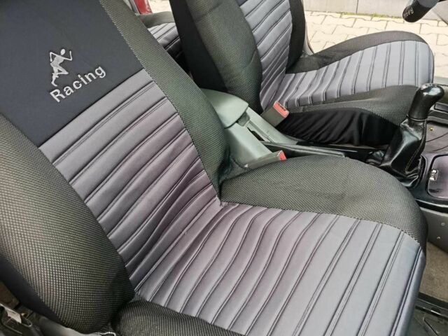 Червоний Мазда 626, об'ємом двигуна 1.8 л та пробігом 365 тис. км за 1800 $, фото 8 на Automoto.ua