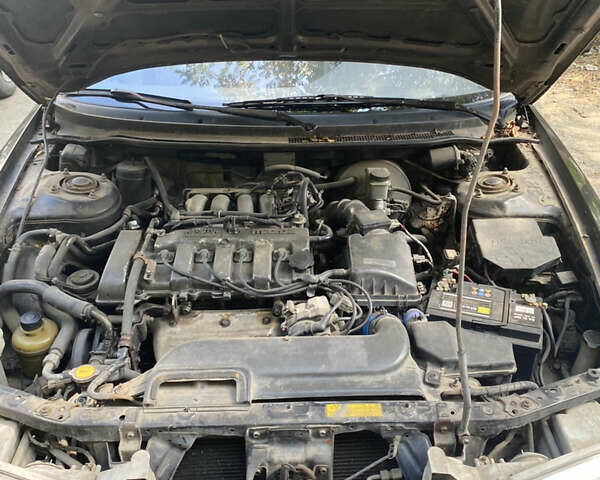 Мазда 626, объемом двигателя 1.84 л и пробегом 256 тыс. км за 2200 $, фото 10 на Automoto.ua