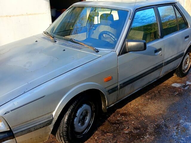 Мазда 626, об'ємом двигуна 20 л та пробігом 319 тис. км за 1000 $, фото 1 на Automoto.ua