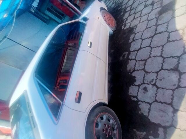 Мазда 626, об'ємом двигуна 20 л та пробігом 0 тис. км за 1600 $, фото 1 на Automoto.ua