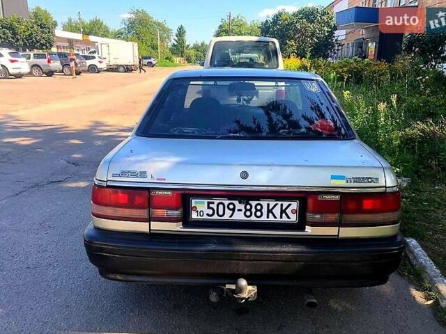 Мазда 626, объемом двигателя 1.8 л и пробегом 370 тыс. км за 1000 $, фото 3 на Automoto.ua