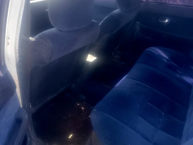 Мазда 626, об'ємом двигуна 1.8 л та пробігом 268 тис. км за 500 $, фото 4 на Automoto.ua