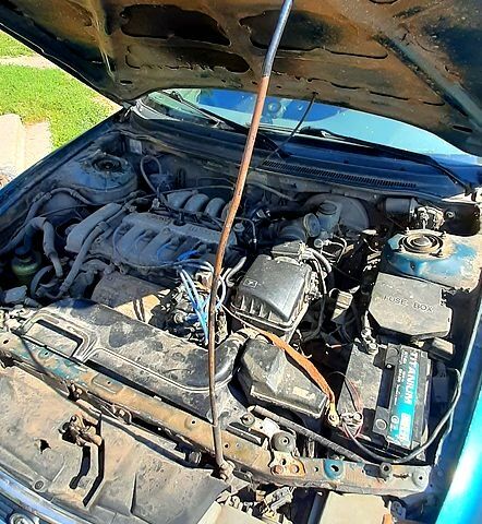 Мазда 626, объемом двигателя 1.8 л и пробегом 520 тыс. км за 1000 $, фото 2 на Automoto.ua