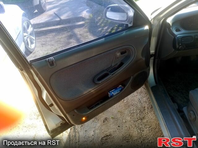 Мазда 626, объемом двигателя 2 л и пробегом 0 тыс. км за 1200 $, фото 2 на Automoto.ua