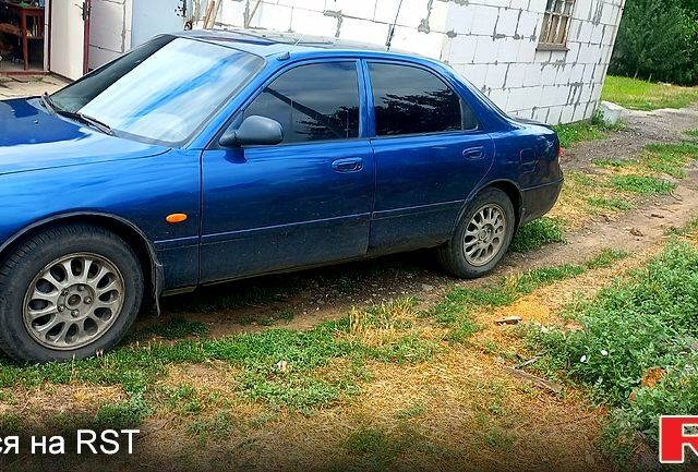 Мазда 626, об'ємом двигуна 1.8 л та пробігом 300 тис. км за 1300 $, фото 4 на Automoto.ua