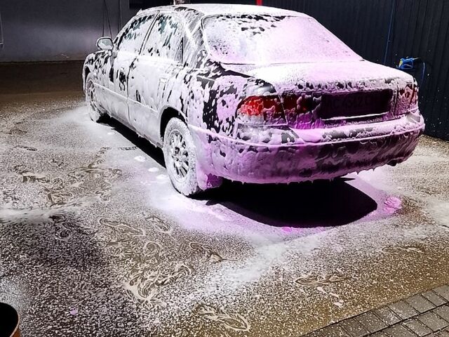 Мазда 626, объемом двигателя 1.8 л и пробегом 0 тыс. км за 1900 $, фото 2 на Automoto.ua