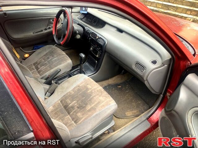 Мазда 626, объемом двигателя 2 л и пробегом 111 тыс. км за 1000 $, фото 4 на Automoto.ua