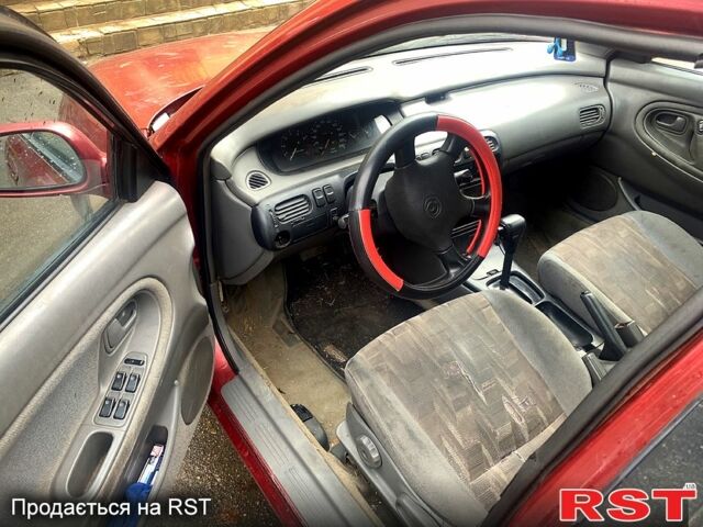 Мазда 626, объемом двигателя 2 л и пробегом 111 тыс. км за 1000 $, фото 3 на Automoto.ua